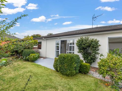 1/6 Rossetti Court, Stoke
