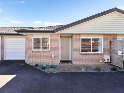 16C Enderley Avenue, Enderley