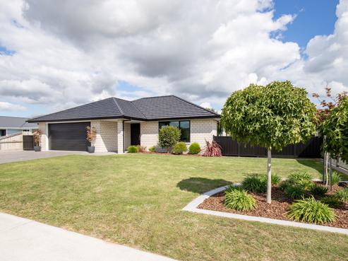 35 Costello Drive, Ngatea