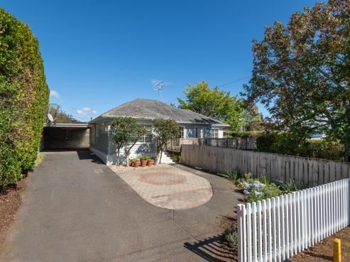 6 Alma Road, Milford