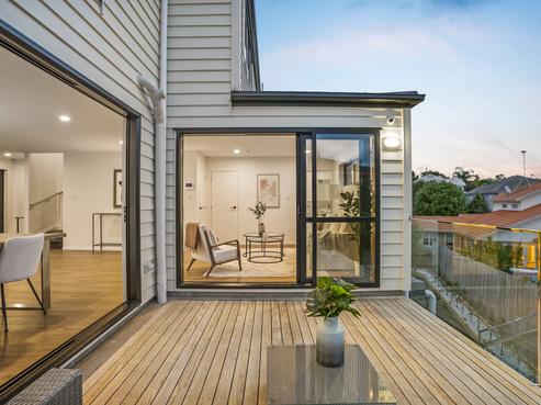804B East Coast Road, Oteha