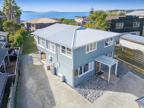 1400 Whangaparaoa Road, Army Bay