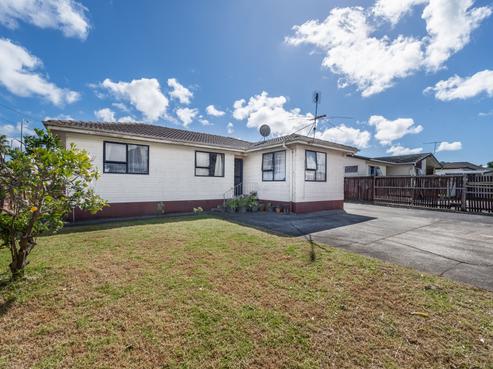 27 Dissmeyer Drive, Clover Park
