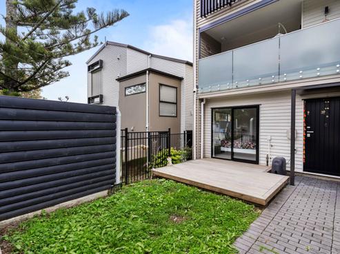 3/237 Swanson Road, Henderson