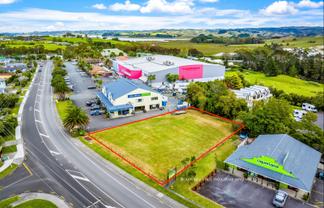 Commercial development opportunity in Snells Beach