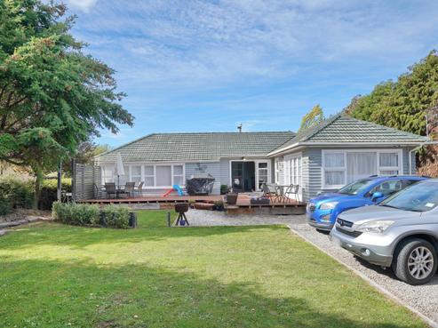 920 Main North Road, Woodend
