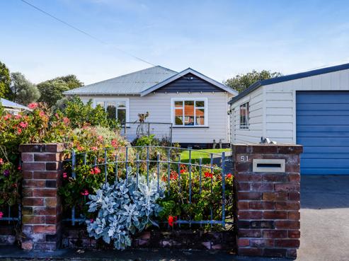 51 Dixon Avenue, Hawera