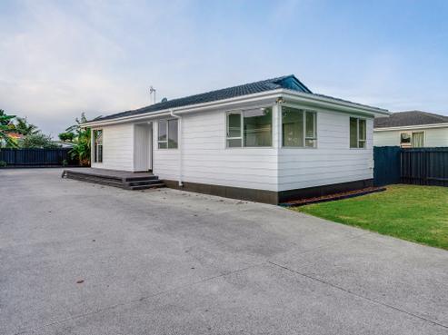 102 Flat Bush Road, Clover Park