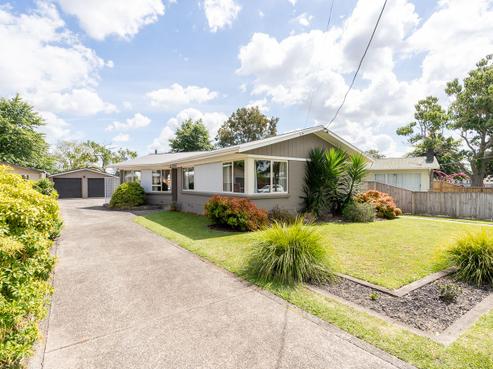 43 Lewis Street, Glenview