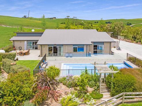 61 Jobe Road, Maungakaramea