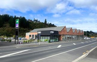 Versatile industrial space, newly refurbed complex