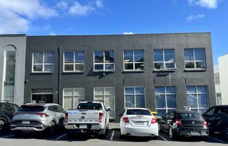 Light filled Parnell office