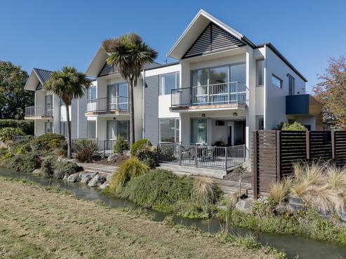 7 Methven Chertsey Road, Methven