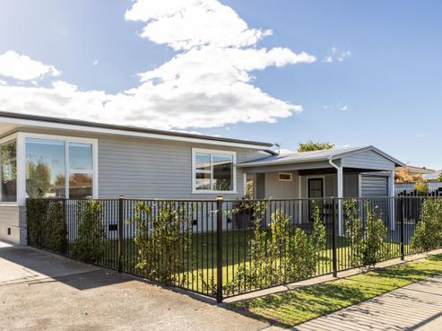 46 Bill Hercock Street, Pirimai