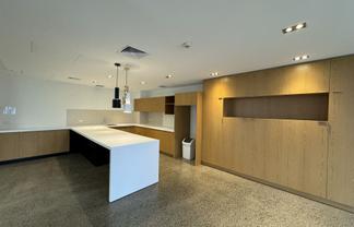 Full floor on Fort Street