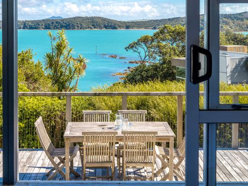 55A Kennedy Point Road, Surfdale