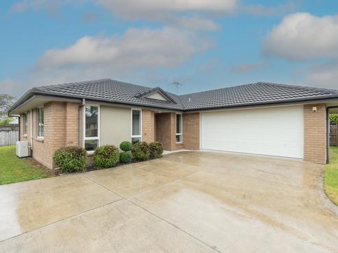 5 Millie Place, Huntington