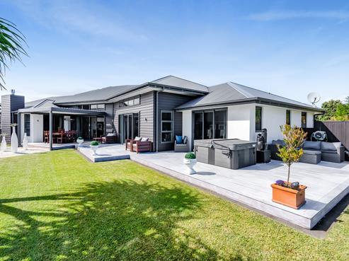 10 Augusta Grove, Waiwhakaiho