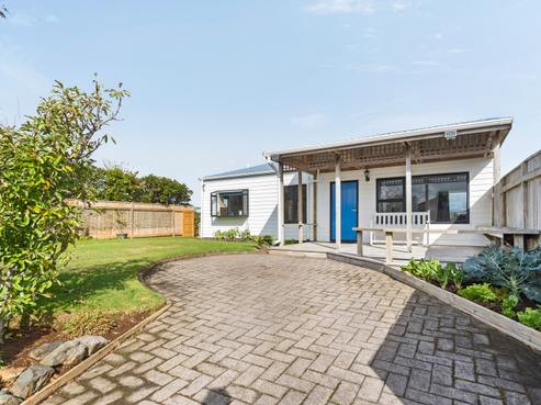 17 Ballantrae Place, Highlands Park