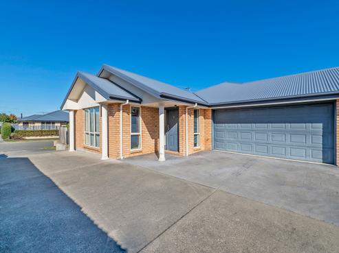 9 Hurricane Way, Hornby