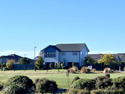 49 Napier Drive, Hornby