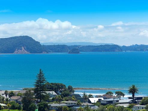 220 Whangaparaoa Road, Red Beach