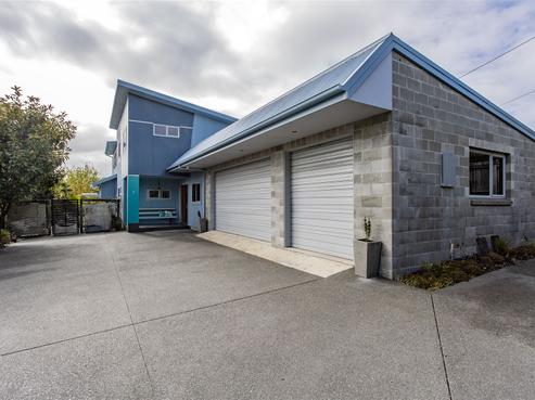 7 Monks Parade, The Pines Beach