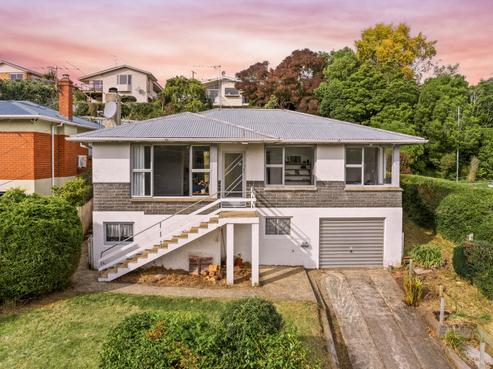 446 Pine Hill Road, Pine Hill