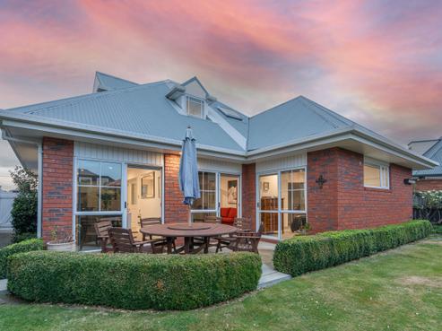 99A Avonhead Road, Avonhead
