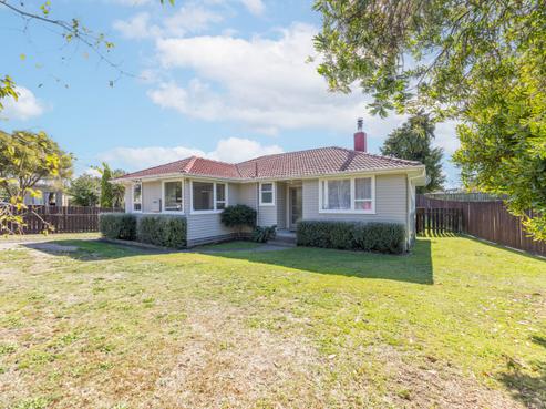 18 Tawa Street, Hilltop