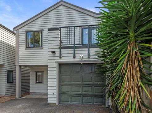 1/23 Fields Parade, Oteha