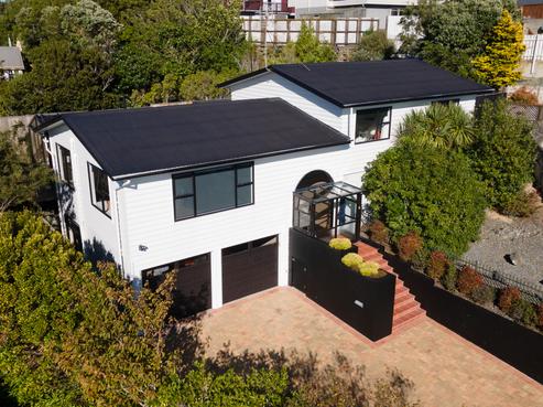 8 Hillview Crescent, Paparangi