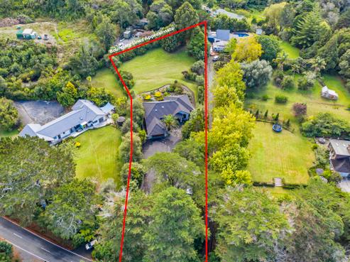 12A Hobbs Road, Matakatia