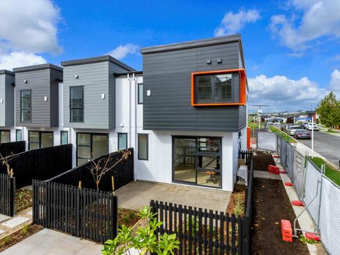 1 Papa Takaro Lane, Flat Bush
