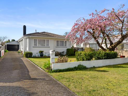 7 Holland Street, Glenholme