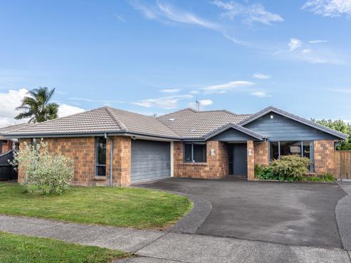12 Wiltshire Drive, Huntington