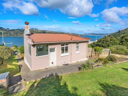 50 Adderley Terrace, Ravensbourne