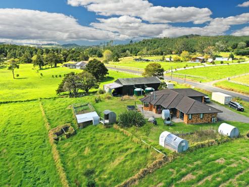 179 West Coast Road, Makarau