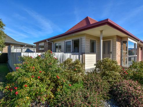 34/55 Armstrong Avenue, Carterton