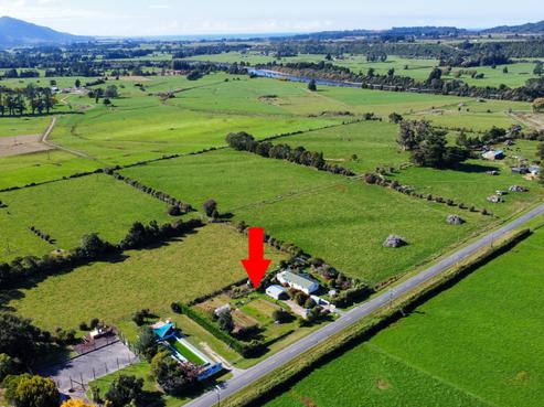 930 Collingwood-bainham Main Road, Collingwood
