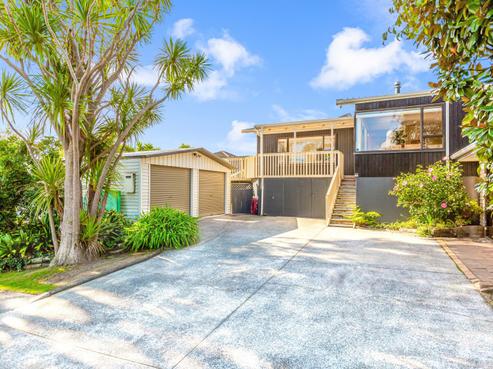 17 Outlook Road, Greenhithe