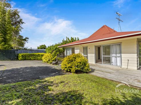 71 Kemp Road, Massey