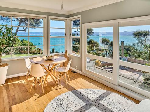 2 Mahina Road, Mahina Bay