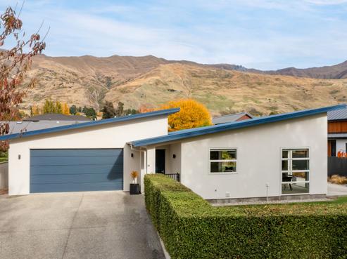 10 Kelliher Drive, Wanaka