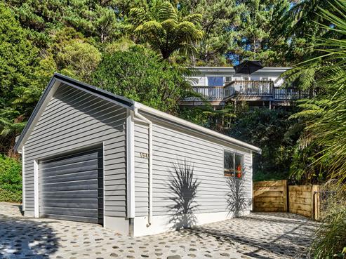 194 Eastern Hutt Road, Taita