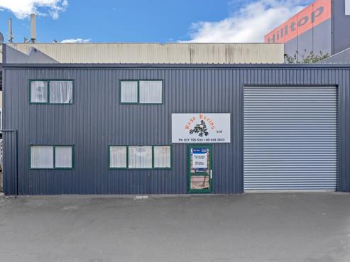 4J Titan Place, Silverdale