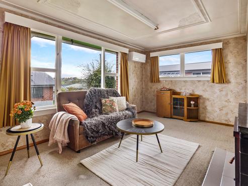 87 Grants Road, Marchwiel