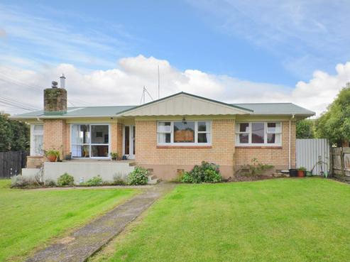 6 Jordan Street, Hikurangi