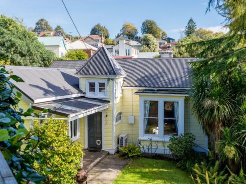 35 Carson Street, Mornington