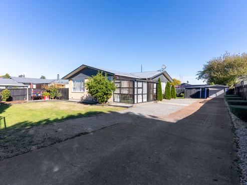 13 Fairmont Place, Hornby